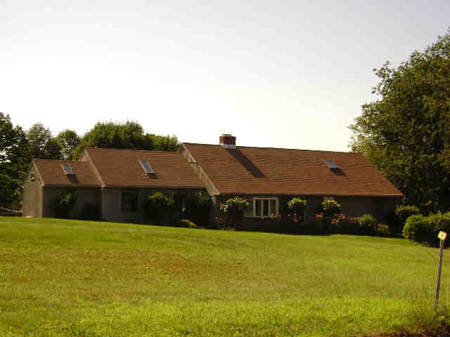 Building photograph for 87 WHITE BIRCH LN